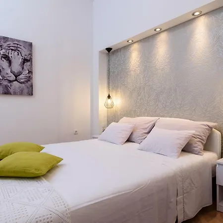 Apartment Sara Trogir Extérieur photo