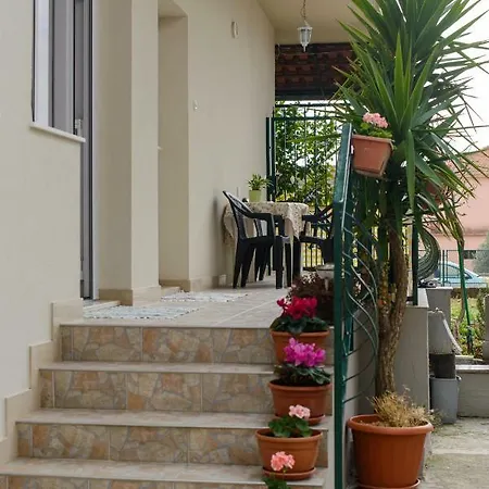 Apartment Sara Trogir Extérieur photo